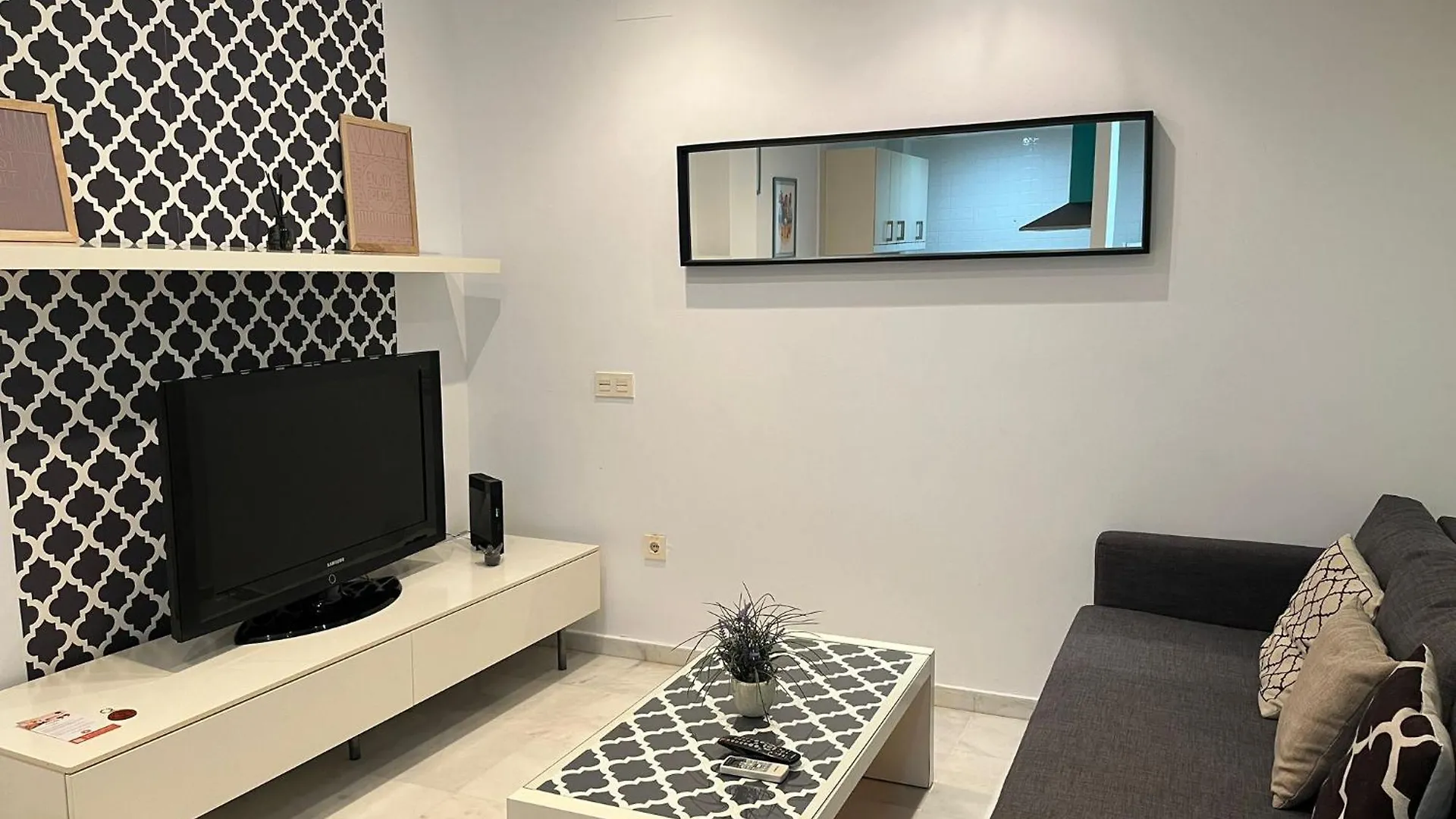 Apartamento La Piccola Cádiz 0*,  España